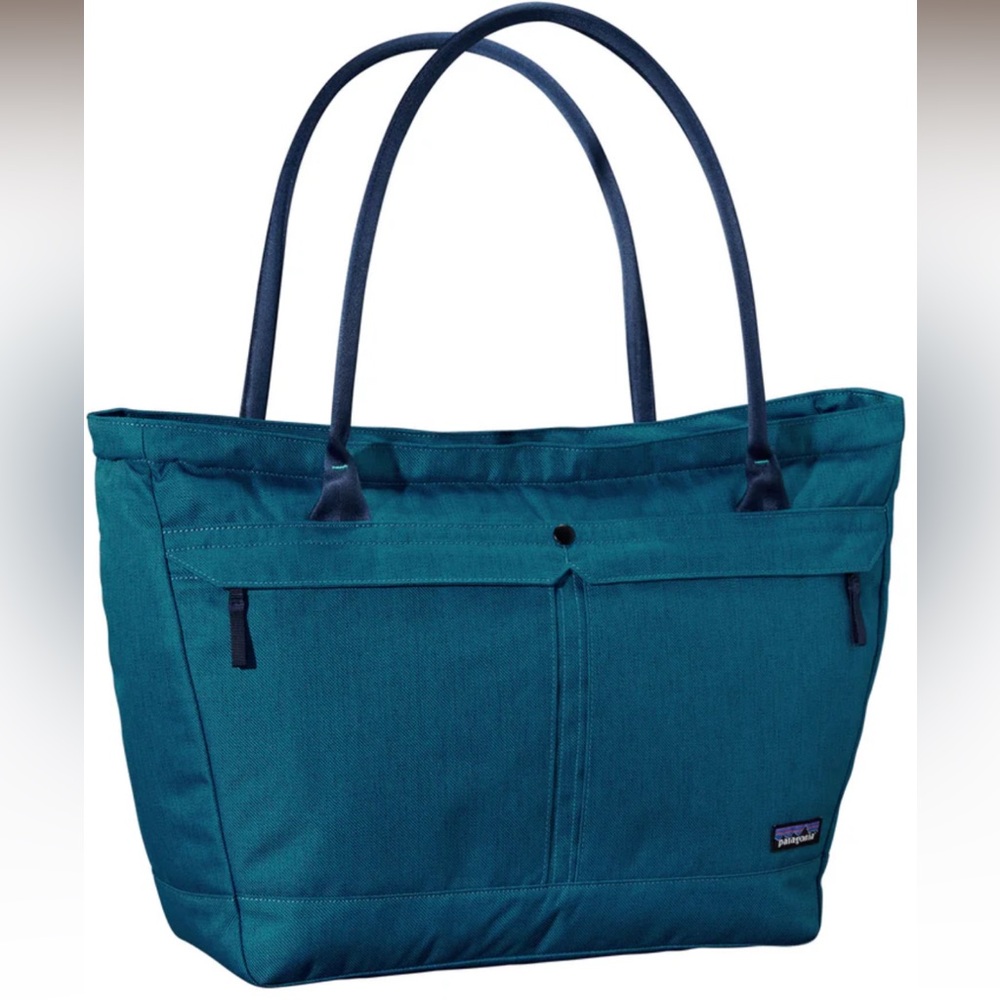 EUC to VGUC Patagonia Transport Tote 20L